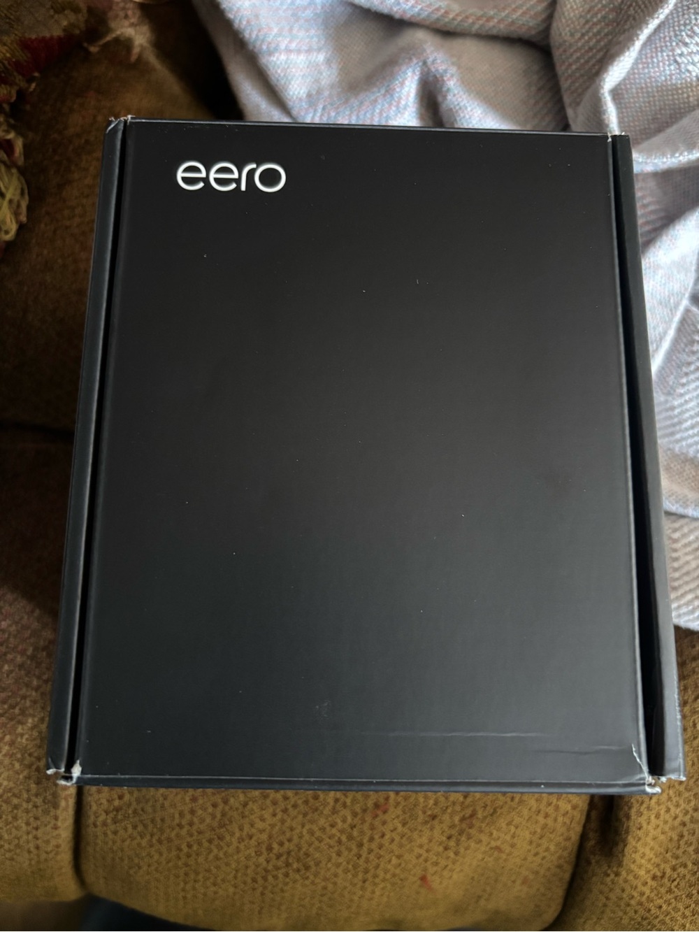 eero White WiFi System Router - Single Unit - Picture 2 of 5